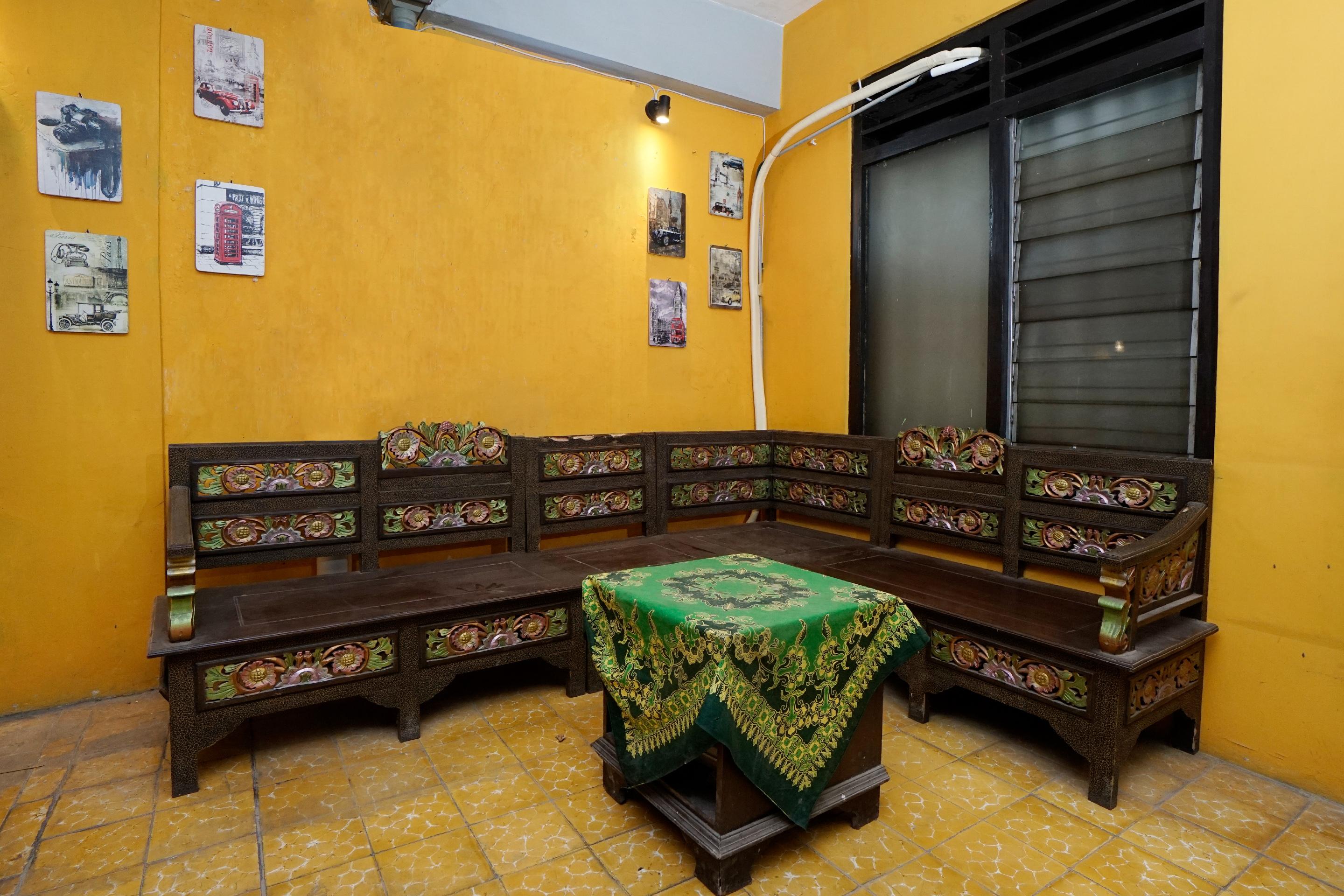 Hotel Pelangi Hs Ngabean Экстерьер фото